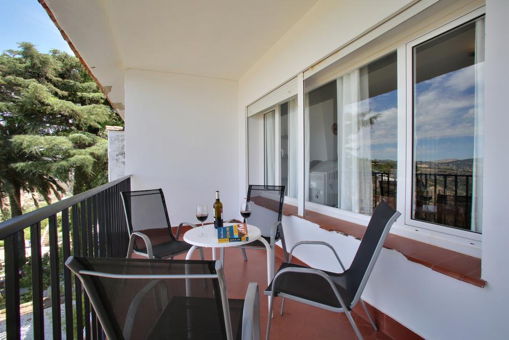 Apartamentos Tenorio Ronda Luaran gambar